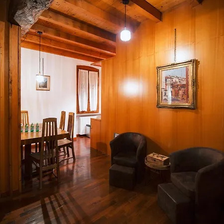 Casa Medea - بيرغامو